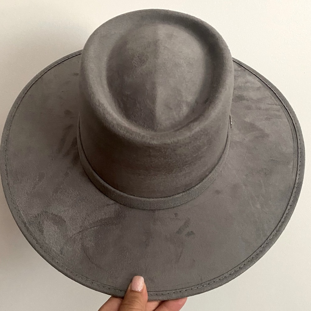 Katrina Cordobés Suede Wid Brim Hat